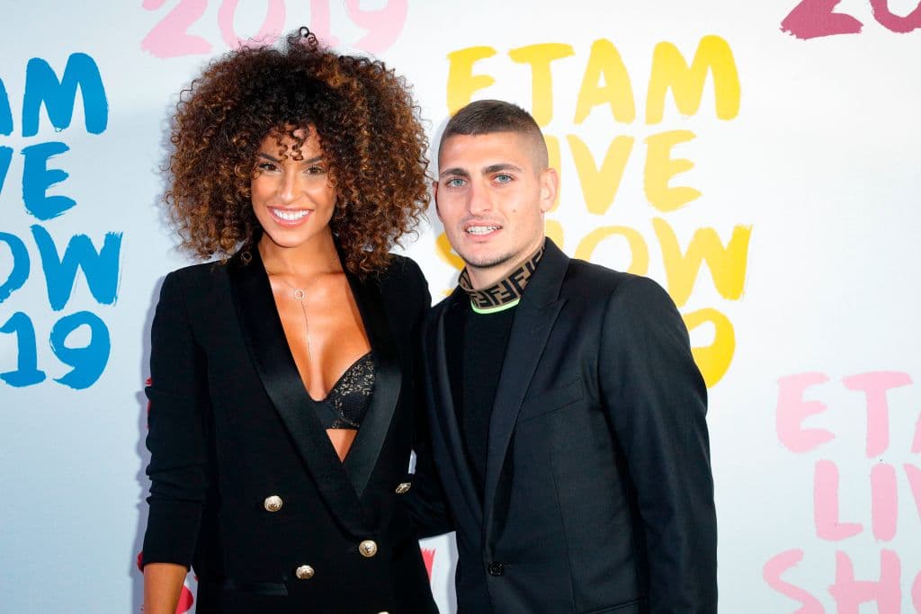 Es modelo francesa y esposa de Marco Verratti.