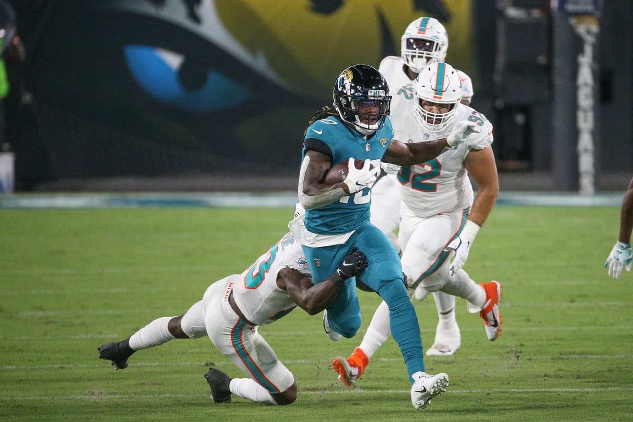 Ryan Fitzpatrick encabeza la paliza 31-13 sobre los Jacksonville Jaguars y los Dolphins consiguen su primer victoria de la campaña.