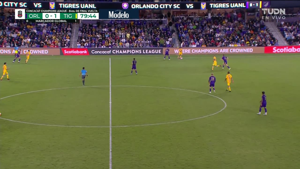 ¡TIRO ATAJADO! disparo por Facundo Torres.