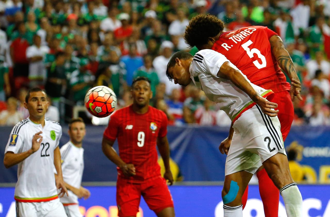 Francisco Rodriguez: El ‘Maza’, quien provocó la expulsión de Tejada con una agresión inexistente, tuvo un mal partido y eso quedó demostrado cuando en el gol de Panamá, Román Torres le ganó por arriba fácilmente para marcar el primero del partido. Calificación 6