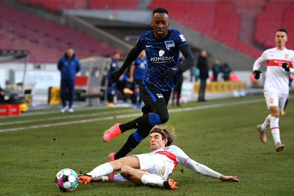 Tras el empate a un tanto, Stuttgart y Hertha Berlin llegaron a 26 y 18 unidades, respectivamente.