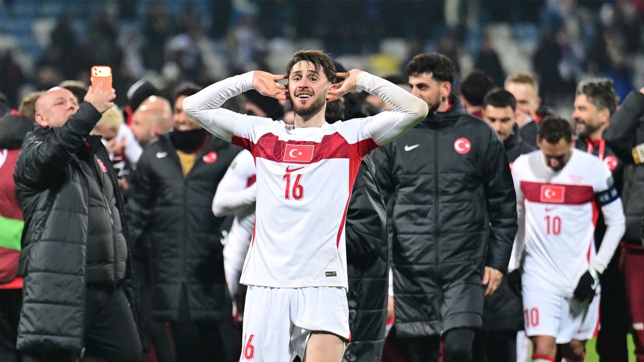 Resumen | Turquía se metió a campo rival para llevarse el pase al Mundial de la FIFA 2026