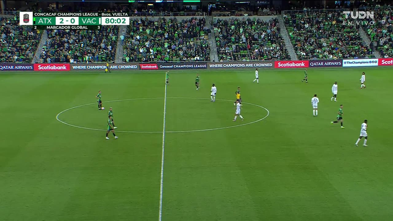 ¡TIRO ATAJADO! disparo por Jon Gallagher.