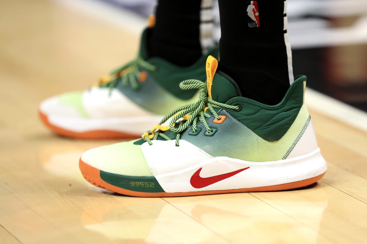 Los tenis Nike de Paul George #13 de Los Angeles Clippers.