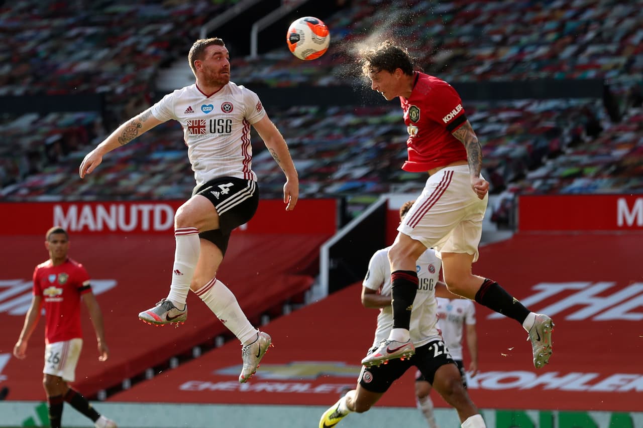 El Manchester United destroza al Sheffield 3-0 con hat-trick de Martial en Old Trafford y se aferra a puestos europeos.