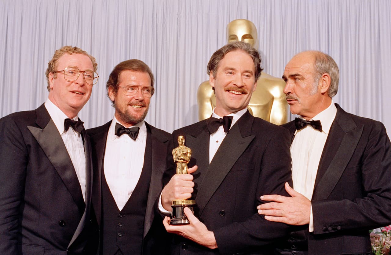 Indiana Jones and the Last Crusade (1989) dirigida por Steven Spielberg.