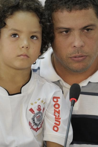 Pero con el paso de los segundos, fue cambiando su semblante, obviamente a causa del complicado momento.