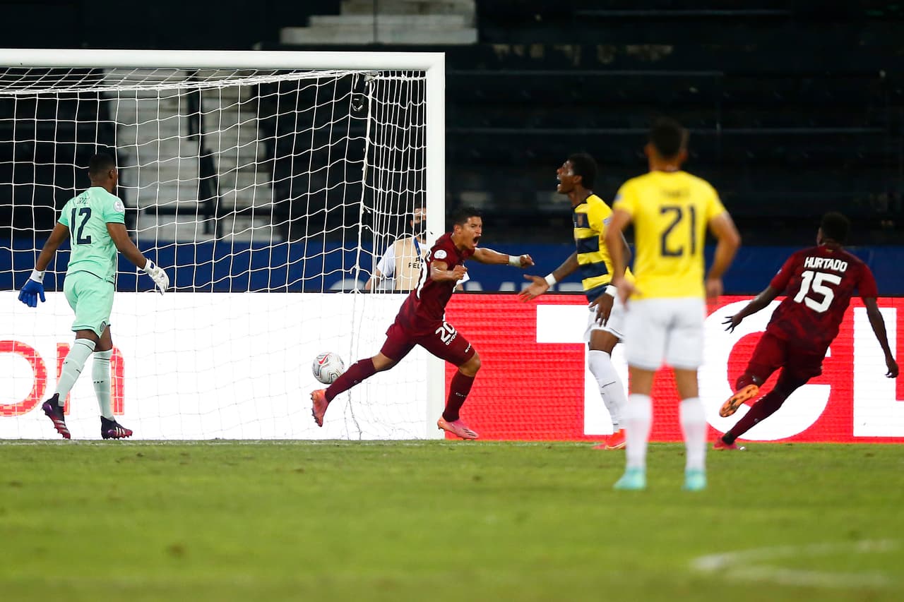 Ronald Hernández al 91' le dio el empate y su priemer punto en la Copa América 2021 a Venezuela.