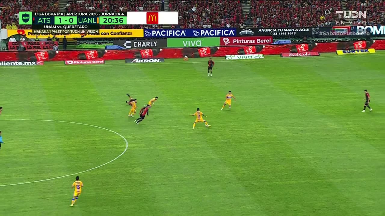 ¡GOL!  anota para Tigres. Juan Brunetta