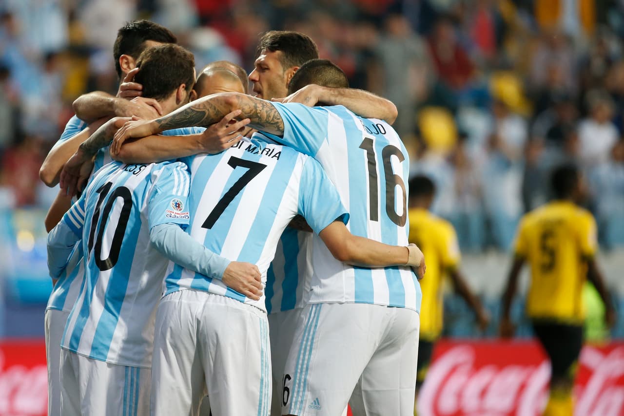 La anotación de Argentina le valió el triunfo pero le costó muchisimo sacar adelante el juego.