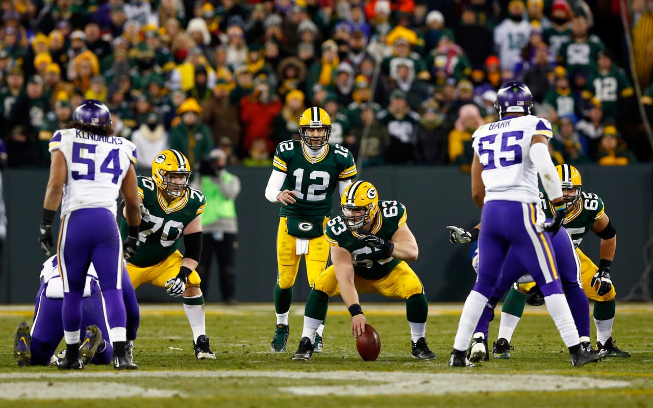 <i>Pronóstico de la temporada</i>
<br>Tendrá un arranque difícil ante Saints y Steelers pero luego le siguen cuatro juegos en casa, varios de ellos asequibles, hasta el BYE. Tendrán que aprovechar los juegos de local si quieren aspirar a los playoffs pues el cierre es duro e incluye visitas a Atlanta, Carolina y el clásico contra Green Bay. 
<b>Pick 9-7</b>