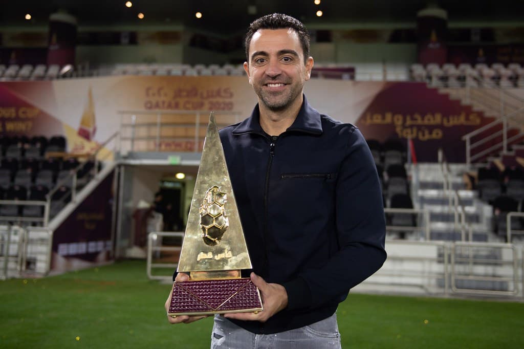 ¡Aún puede ir al Barça! Xavi renueva con el Al Sadd con cláusula incluida
