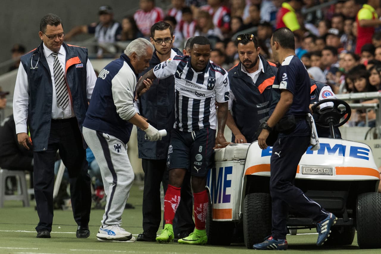 La lesión del colombiano Dórlan Pabón encendió las alarmas en Monterrey y empañó un oco la fiesta de la semifinal.