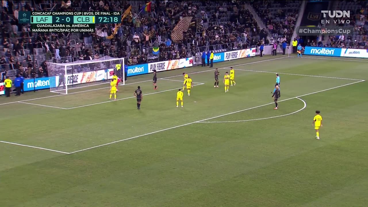 ¡TIRO ATAJADO! disparo por David Martínez.