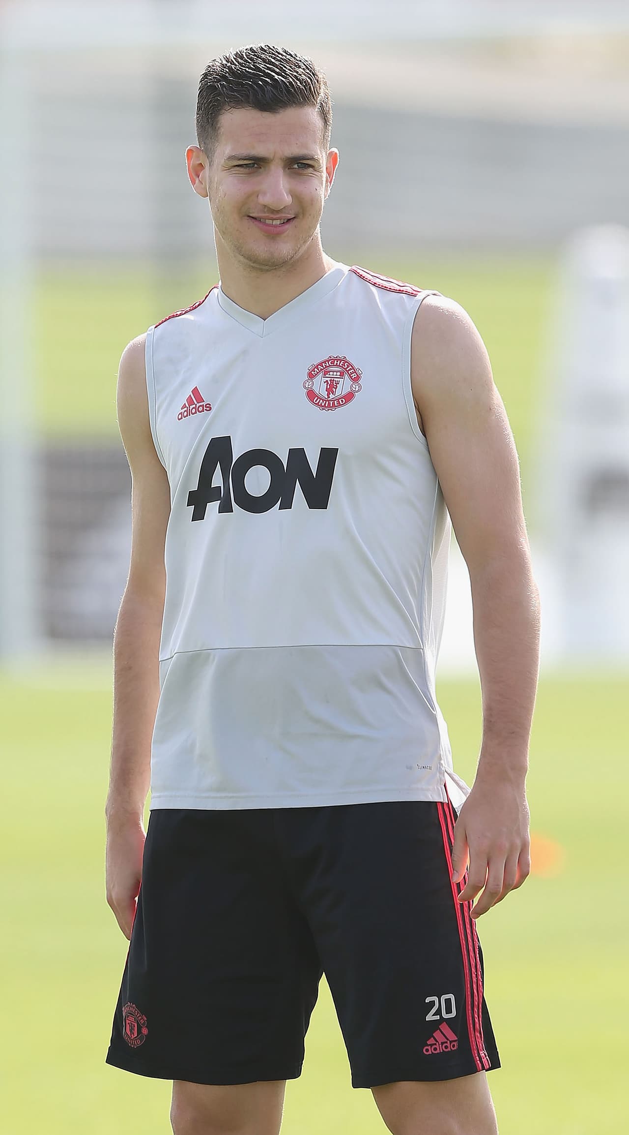 La alegría y buena energía son frecuentes en Manchester United con el técnico Ole Gunnar Solskjaer, tras la salida del portugués José Mourinho, y así quedó expuesto en su entrenamiento en Dubai.