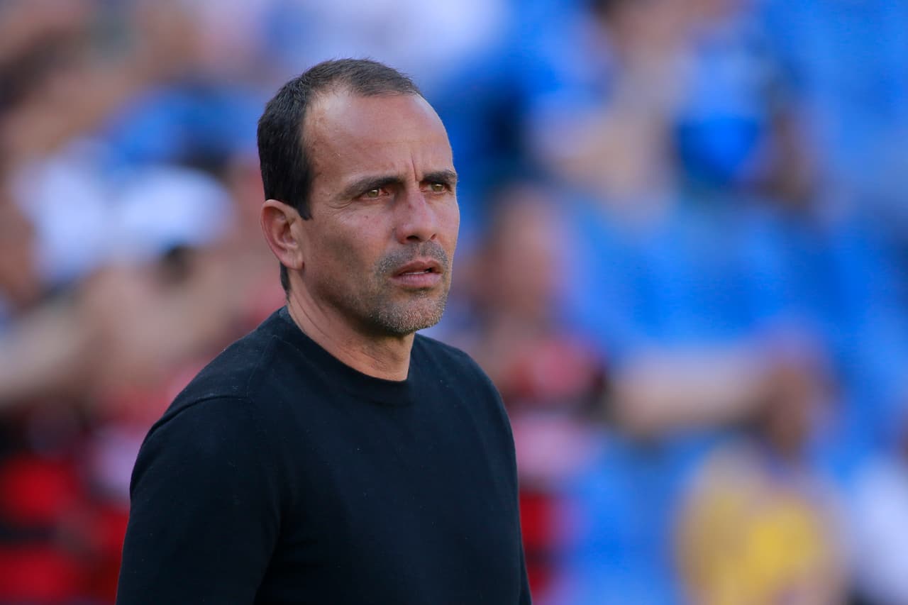 Óscar Pareja no realizó alguna modificación que cambiara el rostro de su equipo y poco pudo hacer para evitar la derrota.