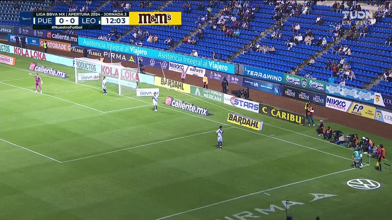 ¡TIRO ATAJADO! disparo por Adonis Frías.