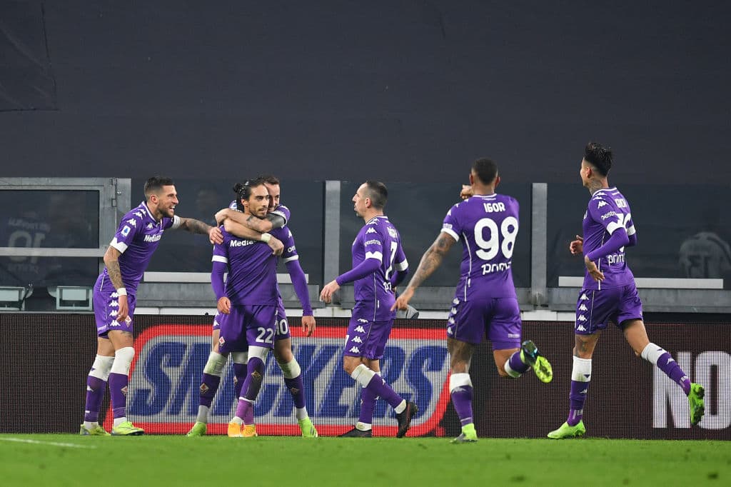 En la primera mitad Vlahovic (3’) adelantó a los visitantes con gol de vestidor y Cuadrado (18’) dejó a Juventus con diez hombres. Sandro (76’) hizo autogol y la ventaja crecía. Cáceres (81’) selló la goleada. Fue el último partido del año para ambos conjuntos.