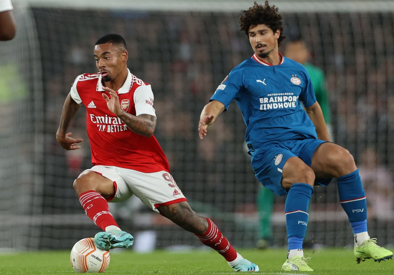 Arsenal se impone al PSV por la mínima y se consolida en el liderato del Grupo A en la UEFA Europa League.