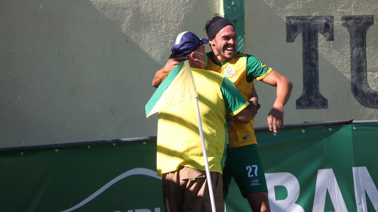 ¡Doblete! Landín y sus goles en Guatemala con el Guastatoya