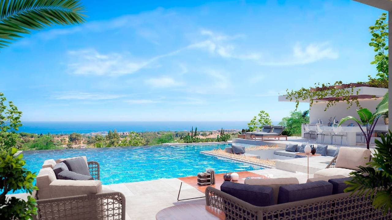 La alberca se fundiría con el Mediterráneo al horizonte. La adquisición de la residencia que sucedería en ‘preventa’, se valoró en 1.6 millones de dólares.