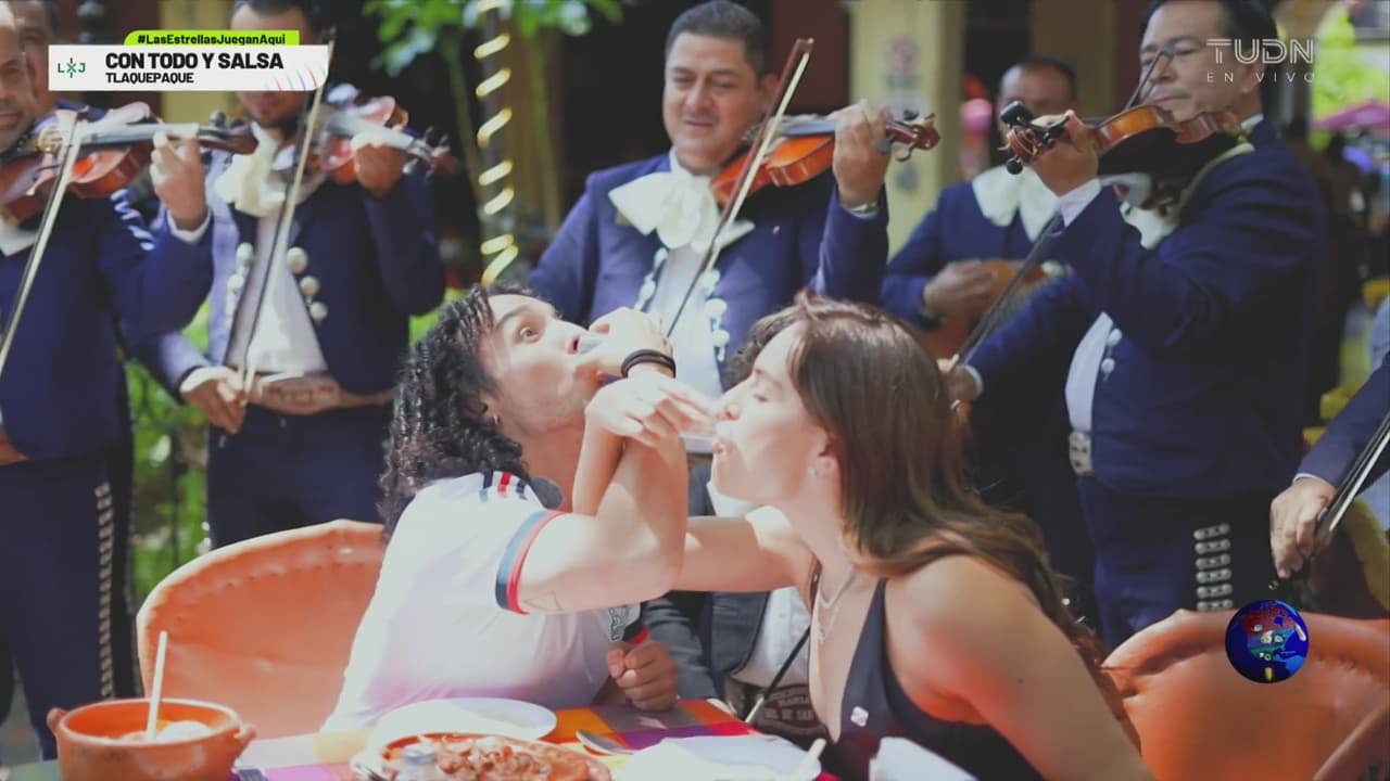 Con todo y salsa: Tania Rincón se deleita con la comida y bebida de Tlaquepaque