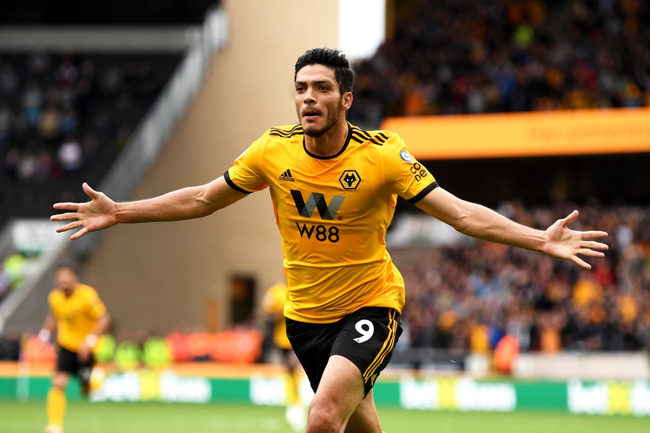 Raúl Jiménez: el delantero lleva dos partidos consecutivos reportándose con asistencias, pero este sábado tiene el objetivo de marcar de nuevo. Wolverhampton visita al Crystal Palace en una nueva jornada de la Premier League.