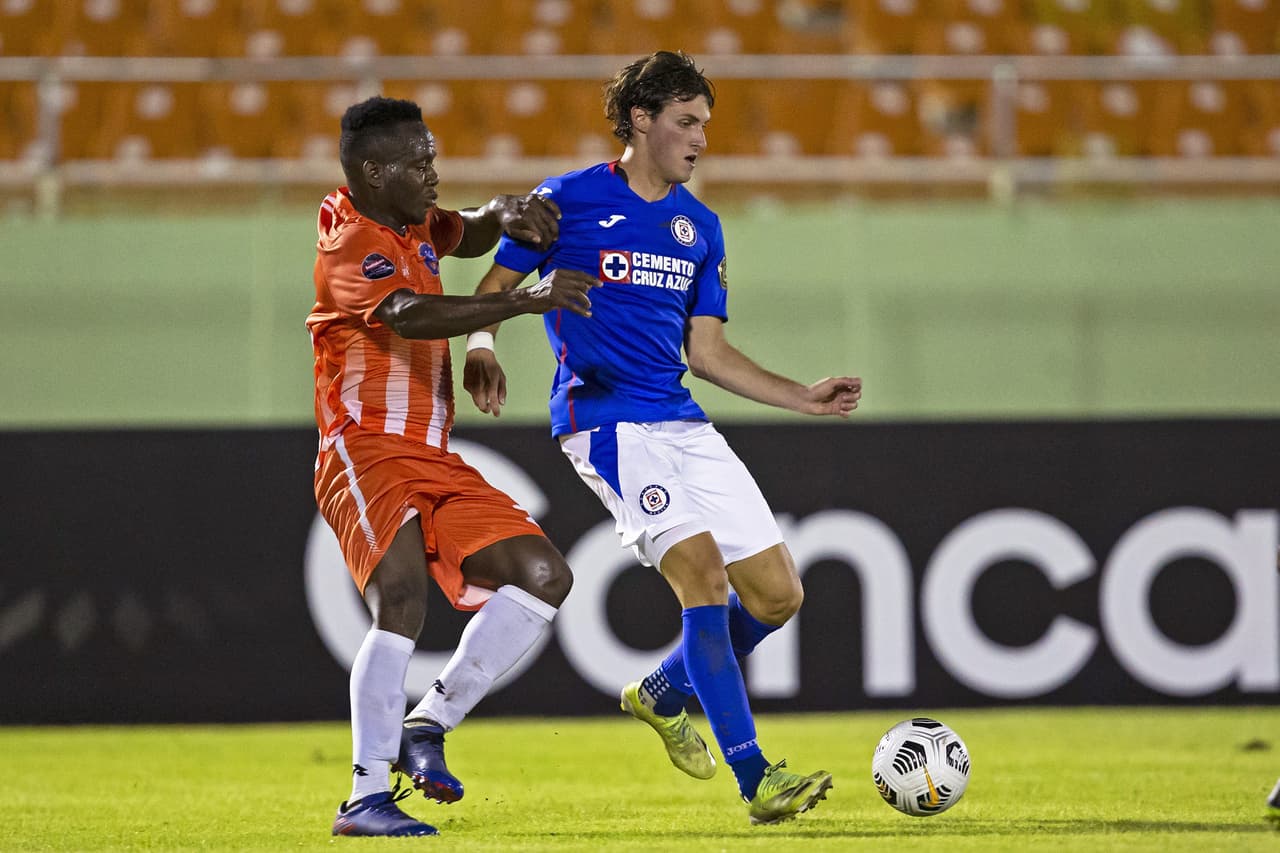 Cruz Azul no logra aprovechar su superioridad y complican un poco su pase a cuartos de final, luego de empatar 0-0.