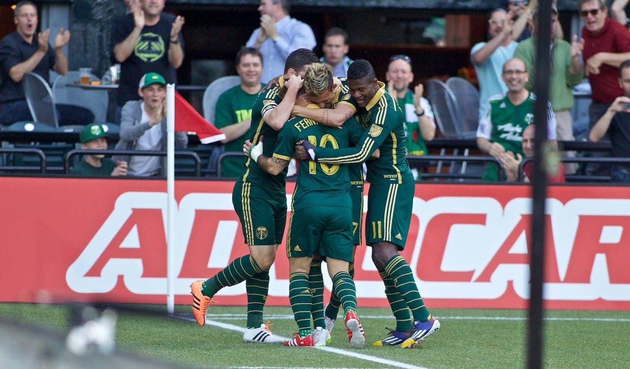 Portland Timbers celebra gol contra DC United
