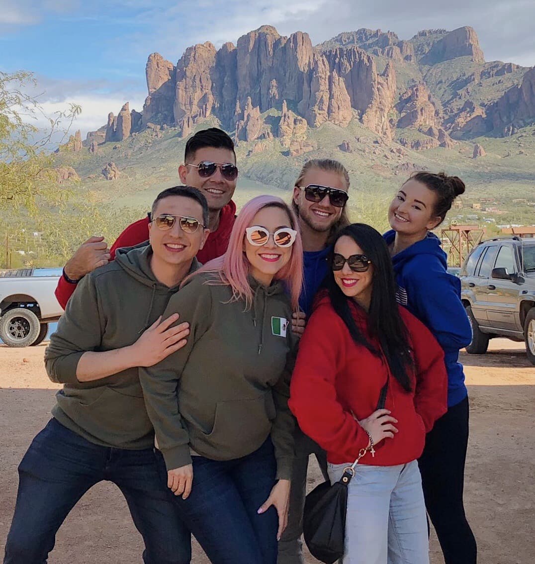 Con el estilo del Viejo Oeste, los participantes de 'La Carrera' vivieron en Nashville y sus hermosos paisajes el noveno capítulo de esta competencia por pases a la Final de la Copa Oro.