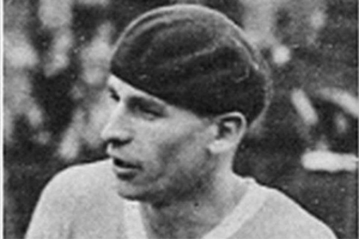 El quinto máximo goleador es Antonio Vojak, quien en la década de los 30's anotó 102 goles en 190 encuentros.