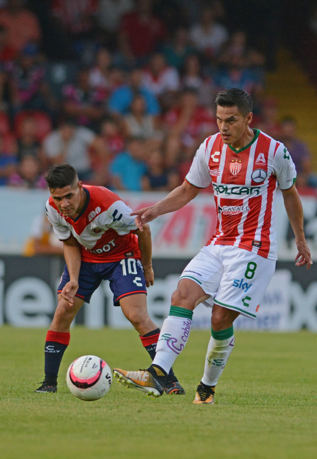 Xavier Báez, 7 puntos: Un nuevo jugador del Necaxa aparece en la lista. El mediocampista le dio 7 puntos a los entrenadores que decidieron confiar en él.