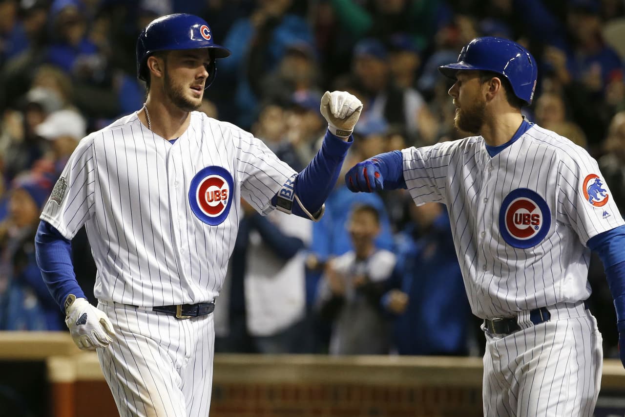 Los Cubs se aferran y llevan la Serie Mundial de regreso a Cleveland