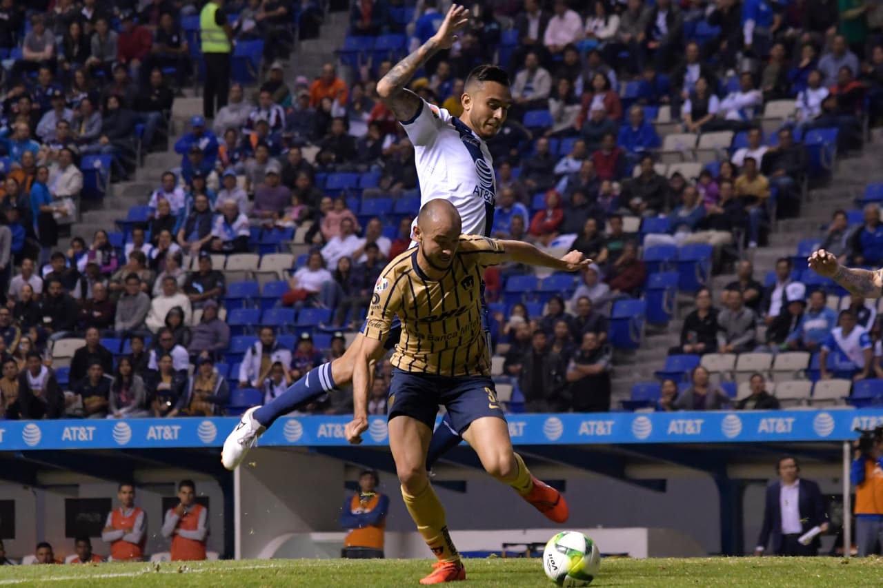 De las últimas jugadas fue una inmejorable ocasión de gol para Carlos González pero Vikonis salvó su arco tras tapar el tiro con la mano.