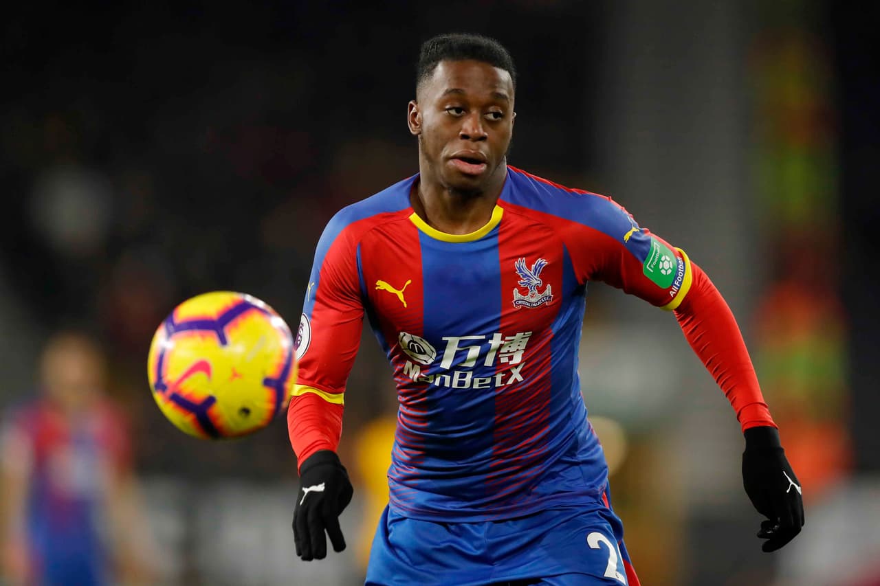 Chelsea y Arsenal se estarían disputando al joven Aaron Wan-Bissaka, quien ha dado muestras de calidad en el Crystal Palace.
