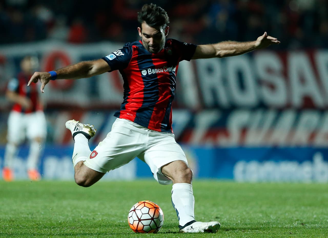 Martín Cauteruccio está a unas firmas de reforzar el ataque de Cruz Azul, el delantero tuvo buenas temporadas con el San Lorenzo de Argentina. El “Cautegol” viene de tener su mejor torneo goleador con 23 goles en 22 partidos y ahora espera seguir con su racha con la Máquina Celeste.