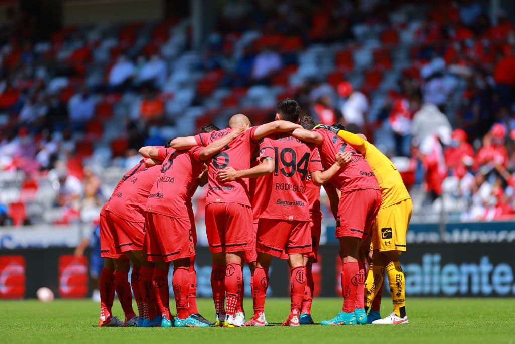 Con goles de Kevin Castañeda y Valber Huerta, el Toluca logró un victoria importante en casa por 2-1 ante el Puebla, que descontó con un gol de Israel Reyes.