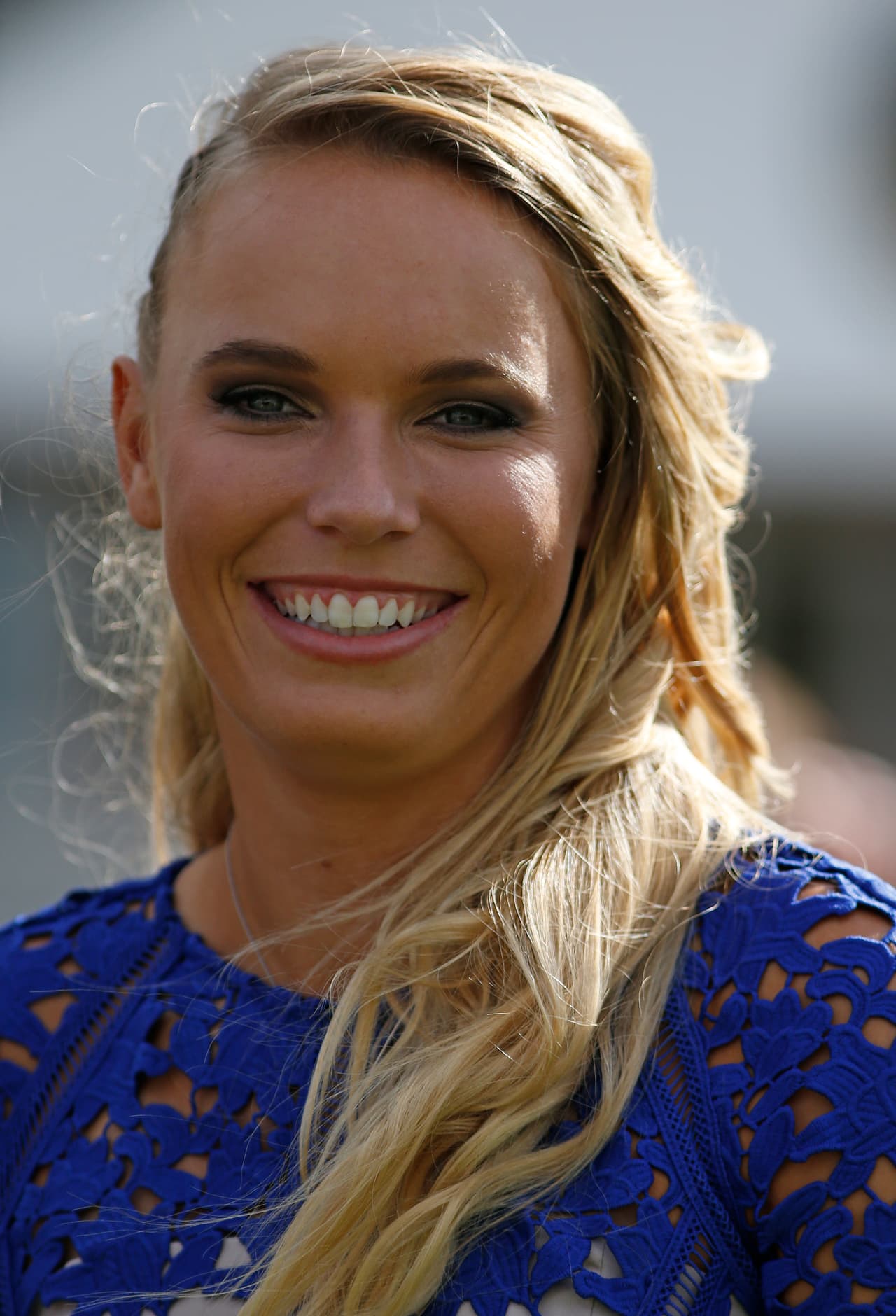 Caroline Wozniacki, exnúmero uno del mundo y ahora 19 en el ranking, es una figura reconocida en el tenis mundial no solo por su capacidad sino por su rostro angelical y su cuerpo atlético. La danesa tiene una gran combinación entre su buen juego y su sobresaliente belleza que la hacen un referente en WTA.