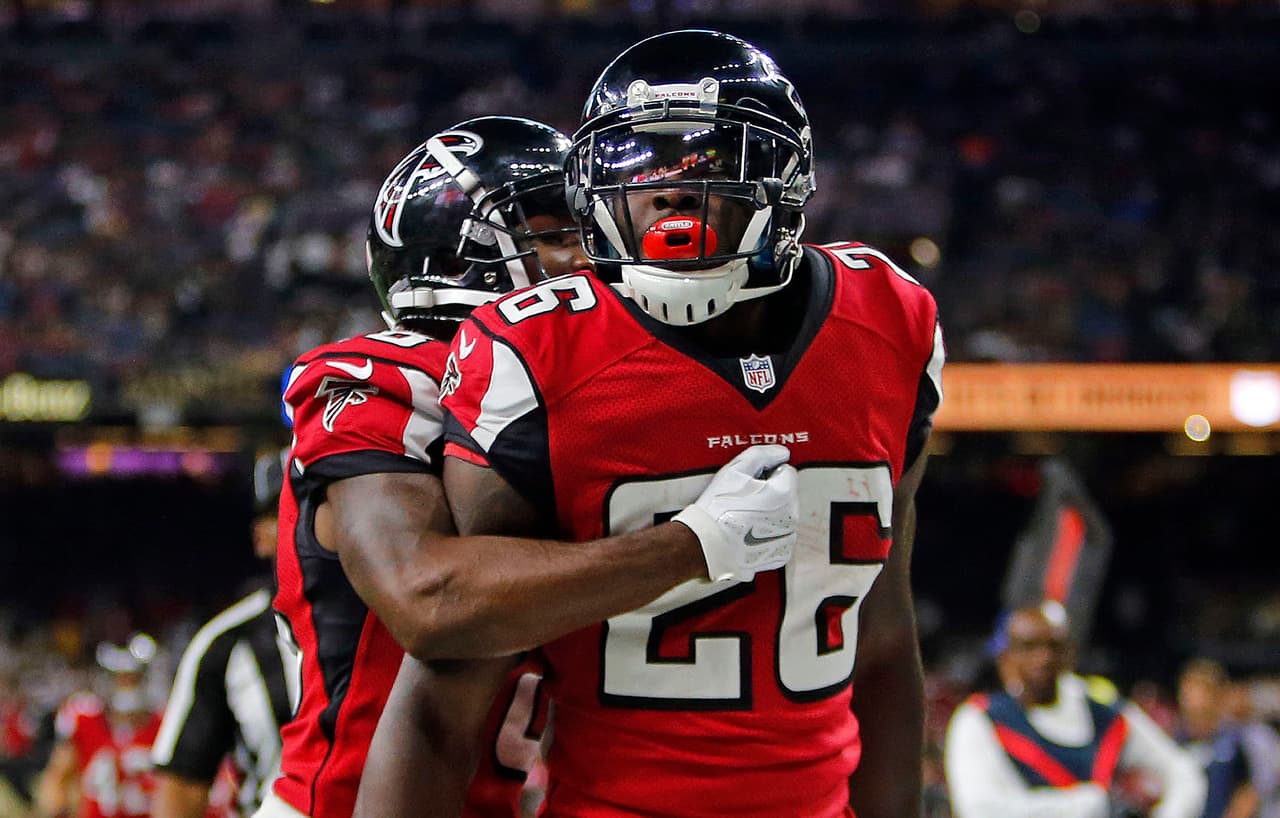 Atlanta Falcons running back Tevin Coleman (26) celebrates his touchdown during the second half of an NFL football game against the New Orleans Saints in New Orleans, Monday, Sept. 26, 2016. (AP Photo/Butch Dill)