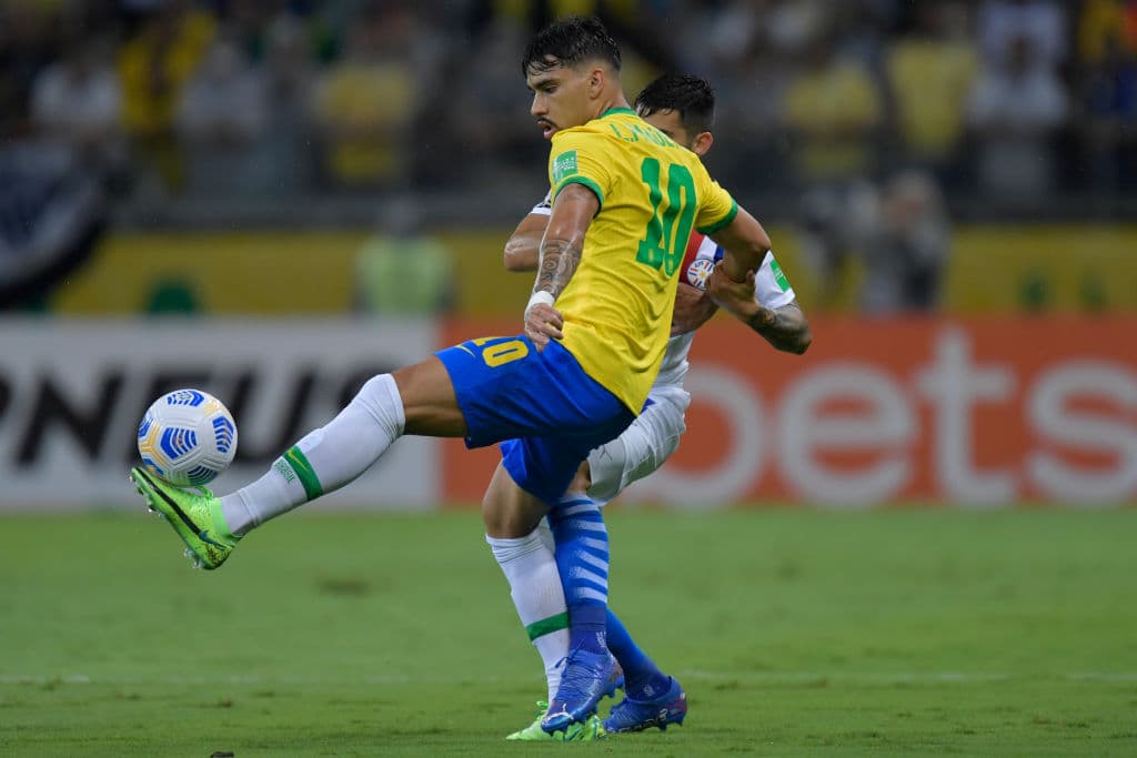 Con cuatro anotadores diferentes, Brasil le pega 4-0 a Paraguay y continúan en la cima de la eliminatoria con 39 unidades.