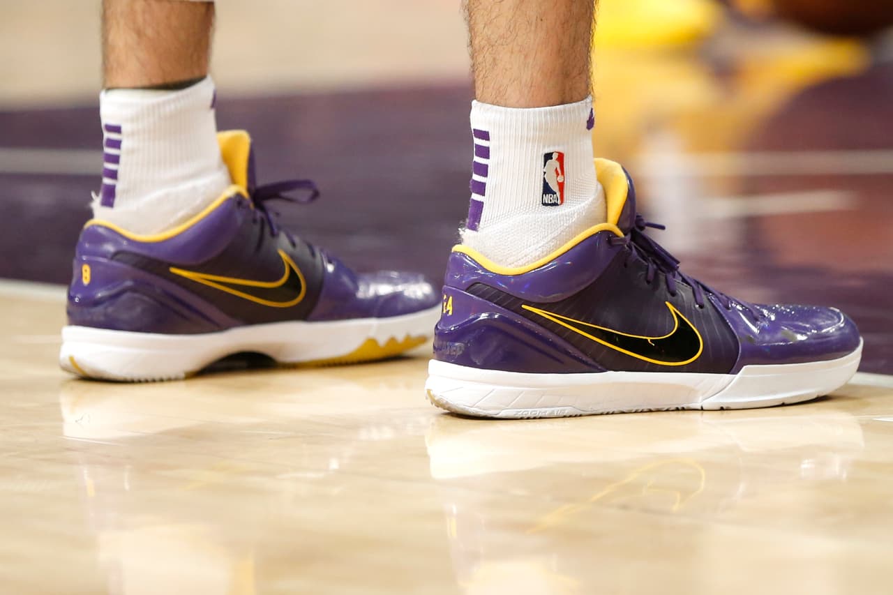 Los tenis de Alex Caruso #4 de Los Angeles Lakers.