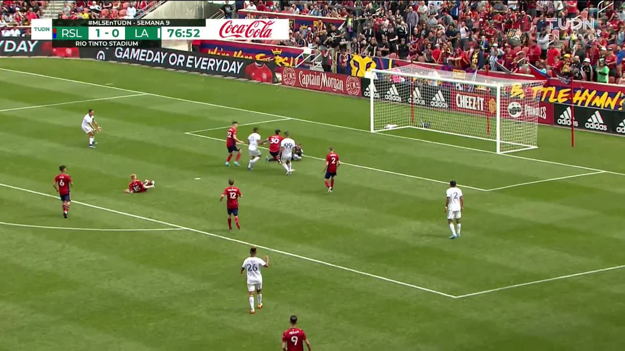 ¡TIRO ATAJADO! disparo por Samuel Grandsir.