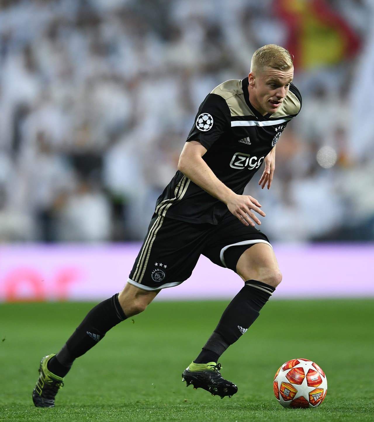 8. Donny van de Beek (Ajax): 81,328 metros recorridos en 625 minutos (8 partidos).