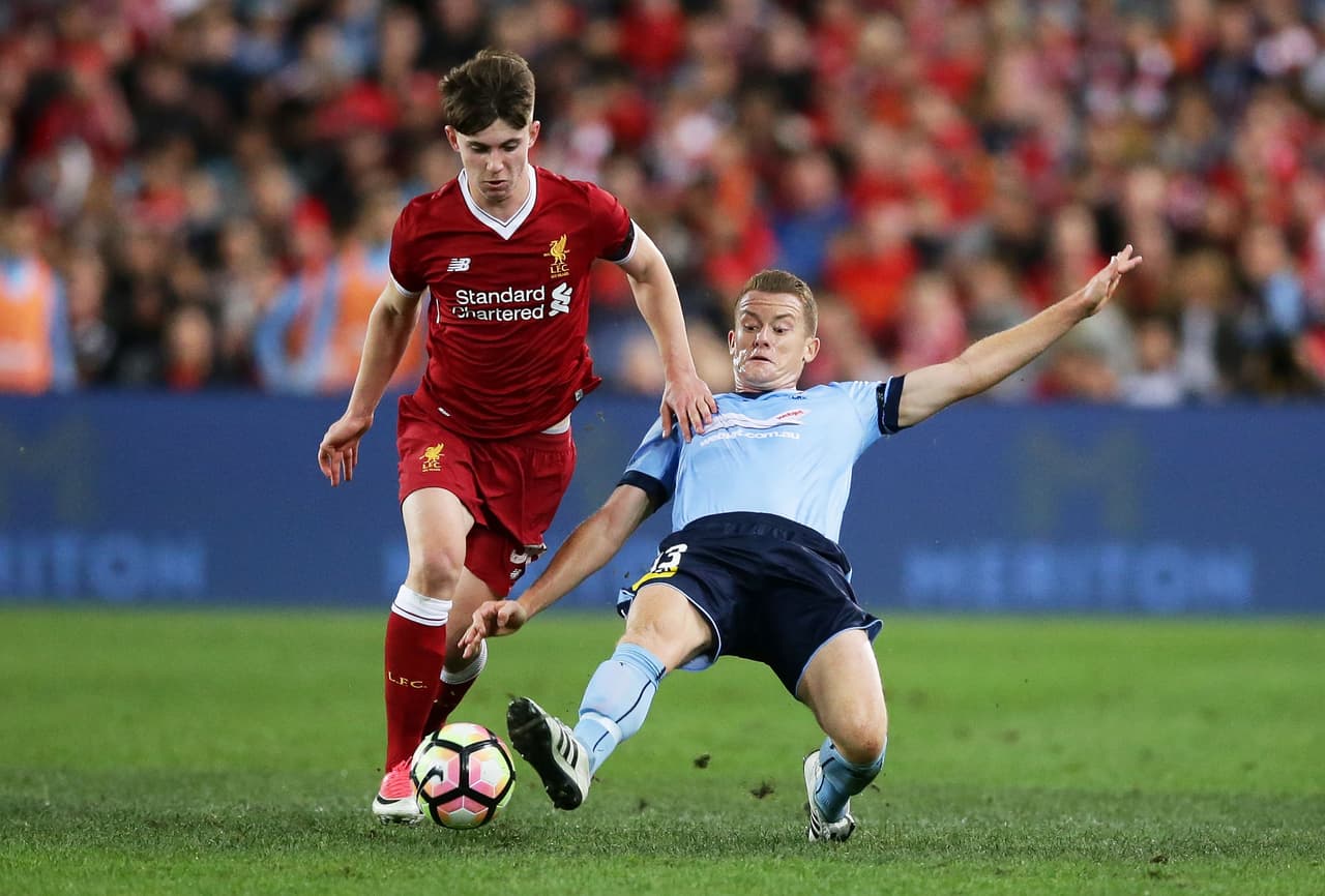 Brad Woodburn es un atacante galés que, a sus 18 años, poco a poco se ha ganado su lugar en el Liverpool en base a velocidad y desequilibrio.