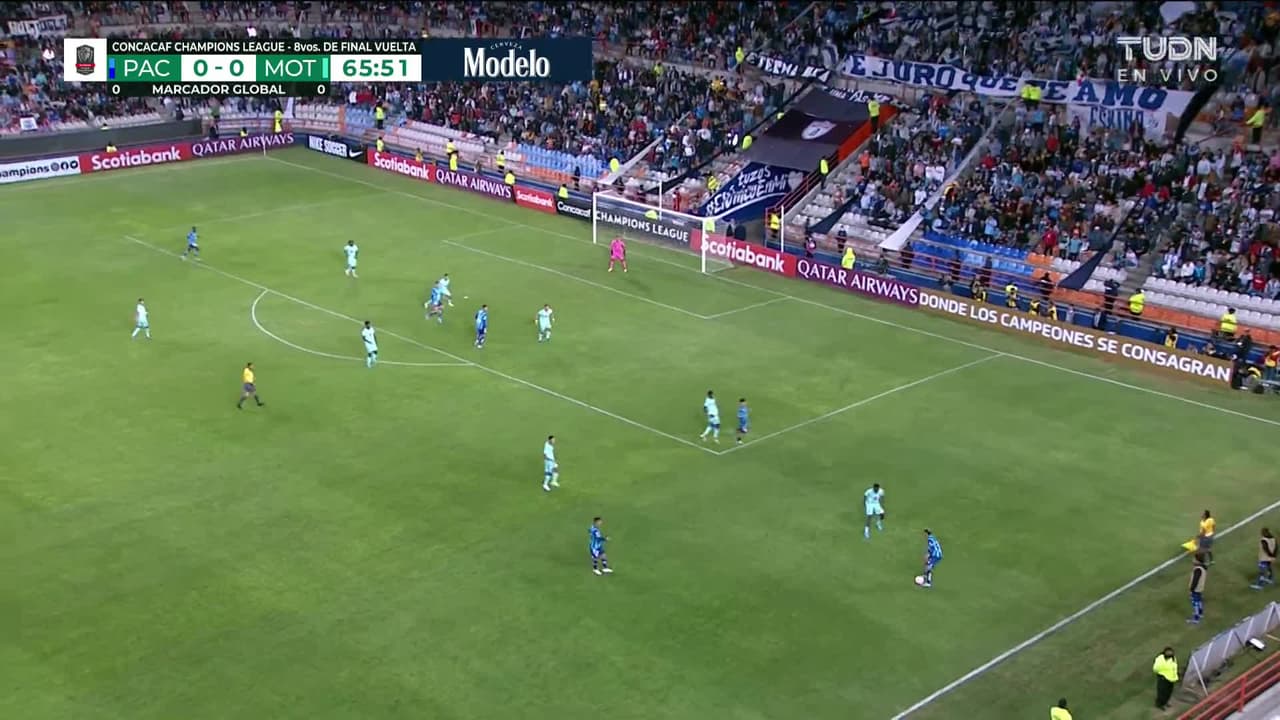 ¡TIRO ATAJADO! disparo por Roberto de La Rosa.