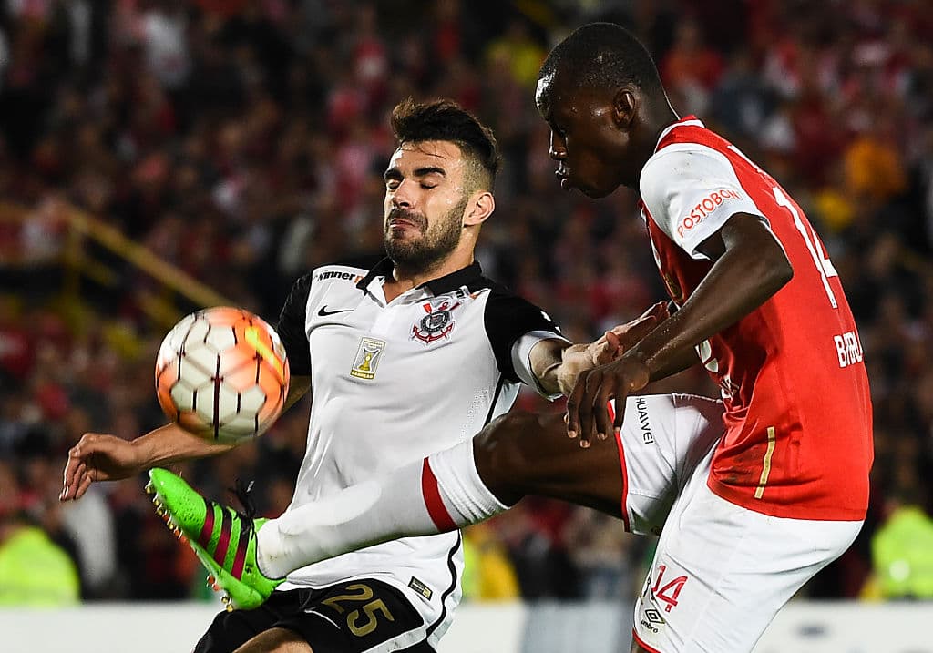 Corinthians le arrebata un punto a Independiente Santa Fe y es líder de grupo