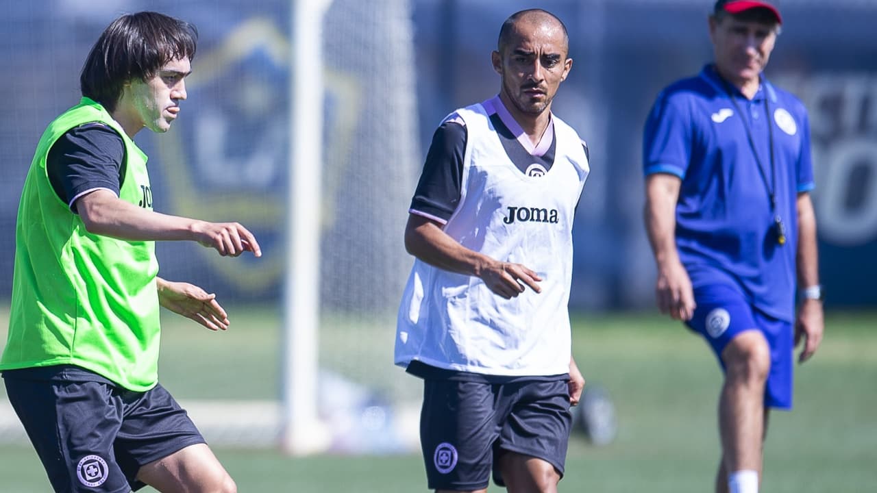 Rafael Baca advierte que Cruz Azul hará pesar el Azteca