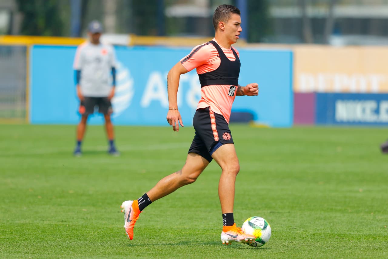 El entrenamiento de América en Coapa estuvo marcado por la tranquilidad del cupo en Liguilla pero por la exigencia de ganar contra Veracruz para mejorar lugares para los Cuartos de Final del Clausura 2019.