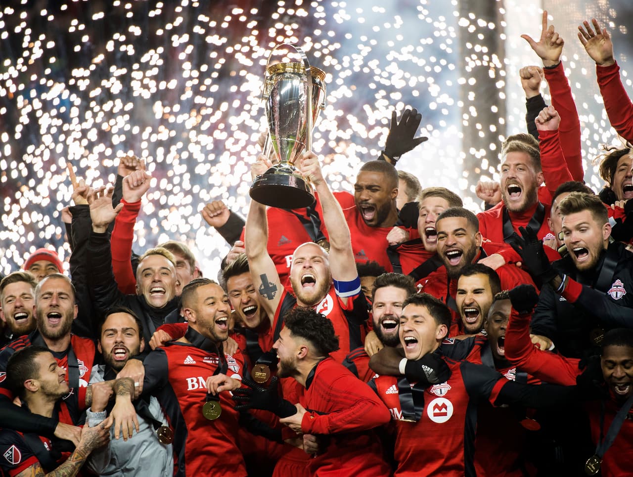 Toronto FC se unió a otros campeones del mundo que han ganado triplete en una temporada