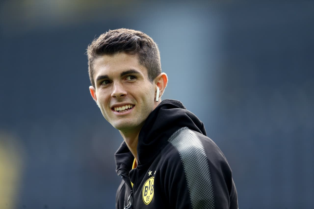 En la Juventus siguen pensando en el español Marc Bartra para reforzar su sistema defensivo, pero aún las versiones no tienen fuerza.